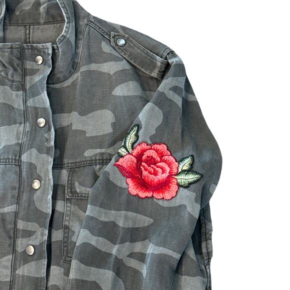Rails Camo Rose Patch Utility Jacket Women’s XS. - Picture 6 of 15